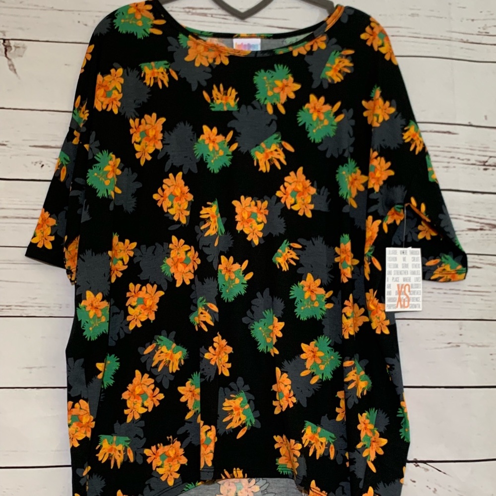 LuLaRoe Irma Tunic